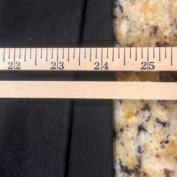 Betty Boop Women’s Size Large Angel Wings “Born to Rise” Graphic Hoodie Black - Picture 5 of 8